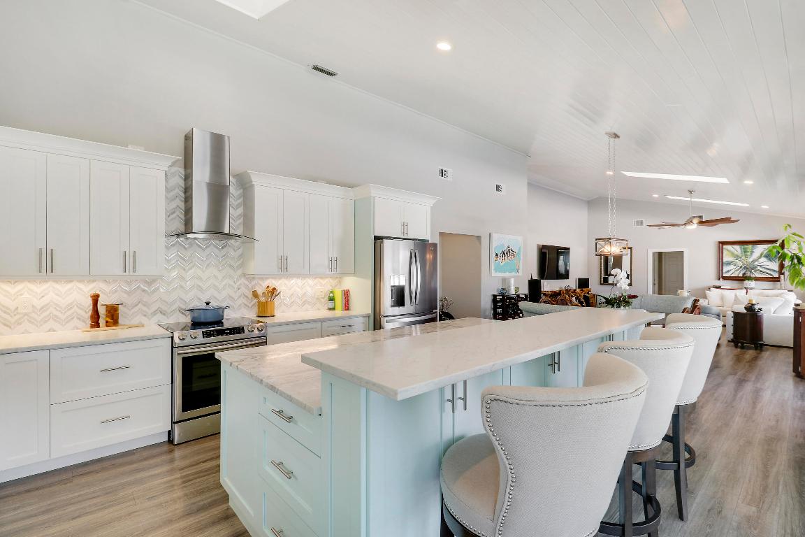 THE SOUNDINGS - Residential