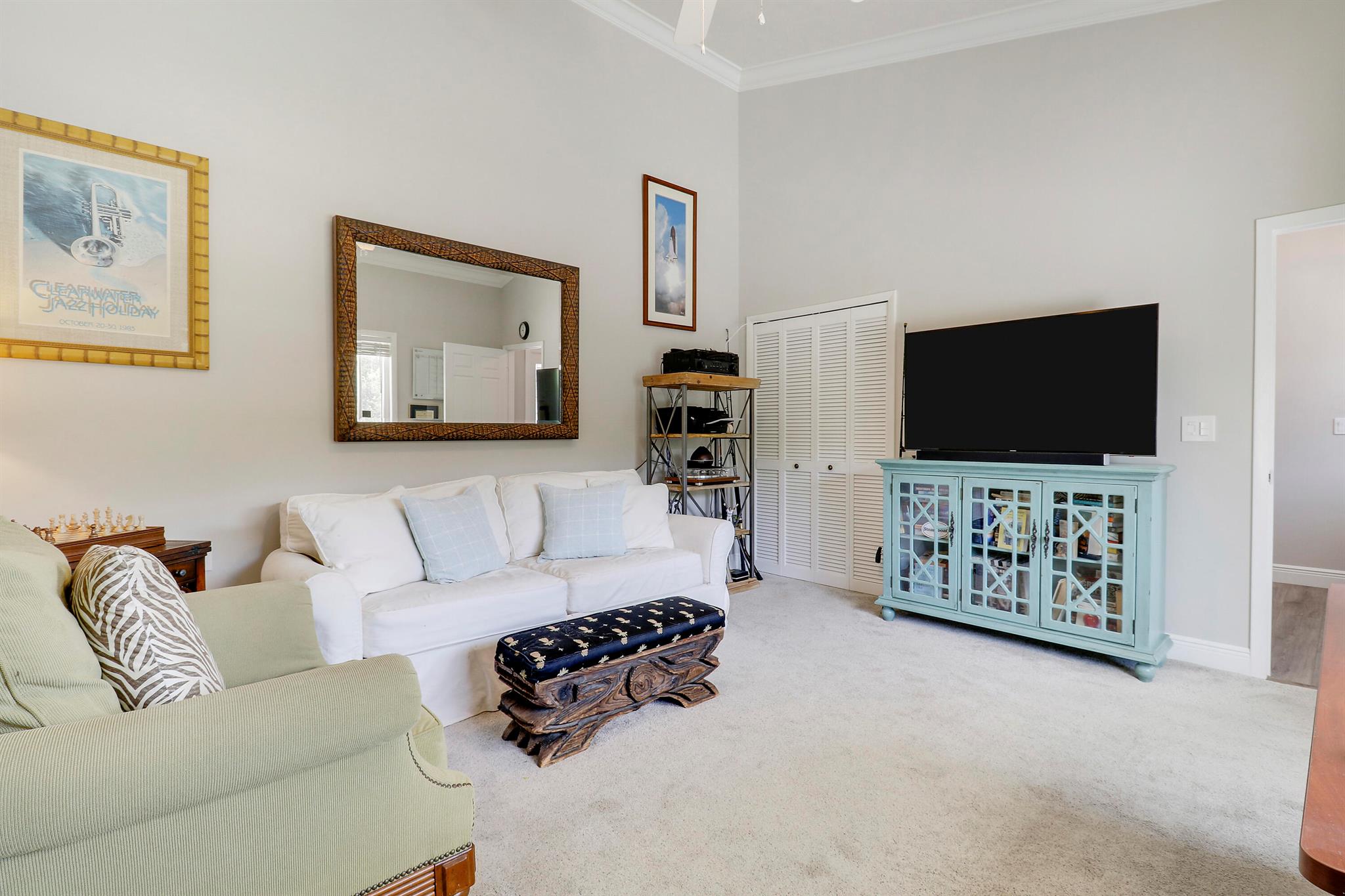 THE SOUNDINGS - Residential