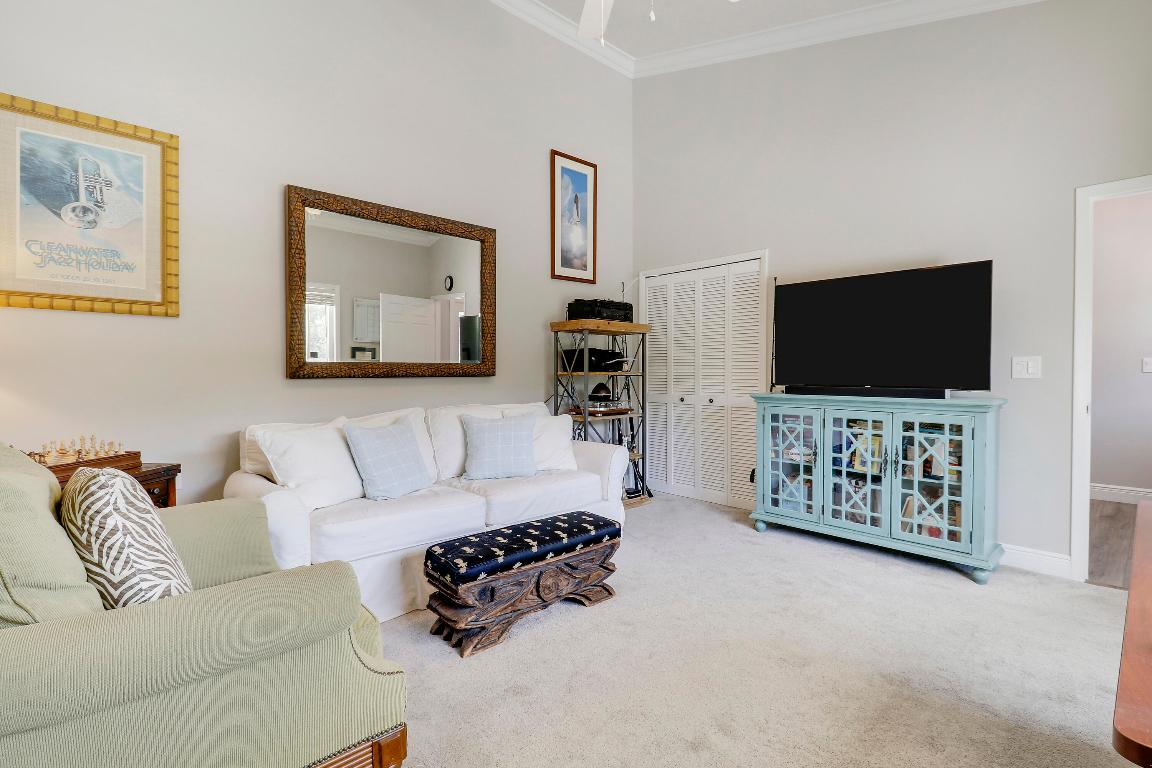 THE SOUNDINGS - Residential