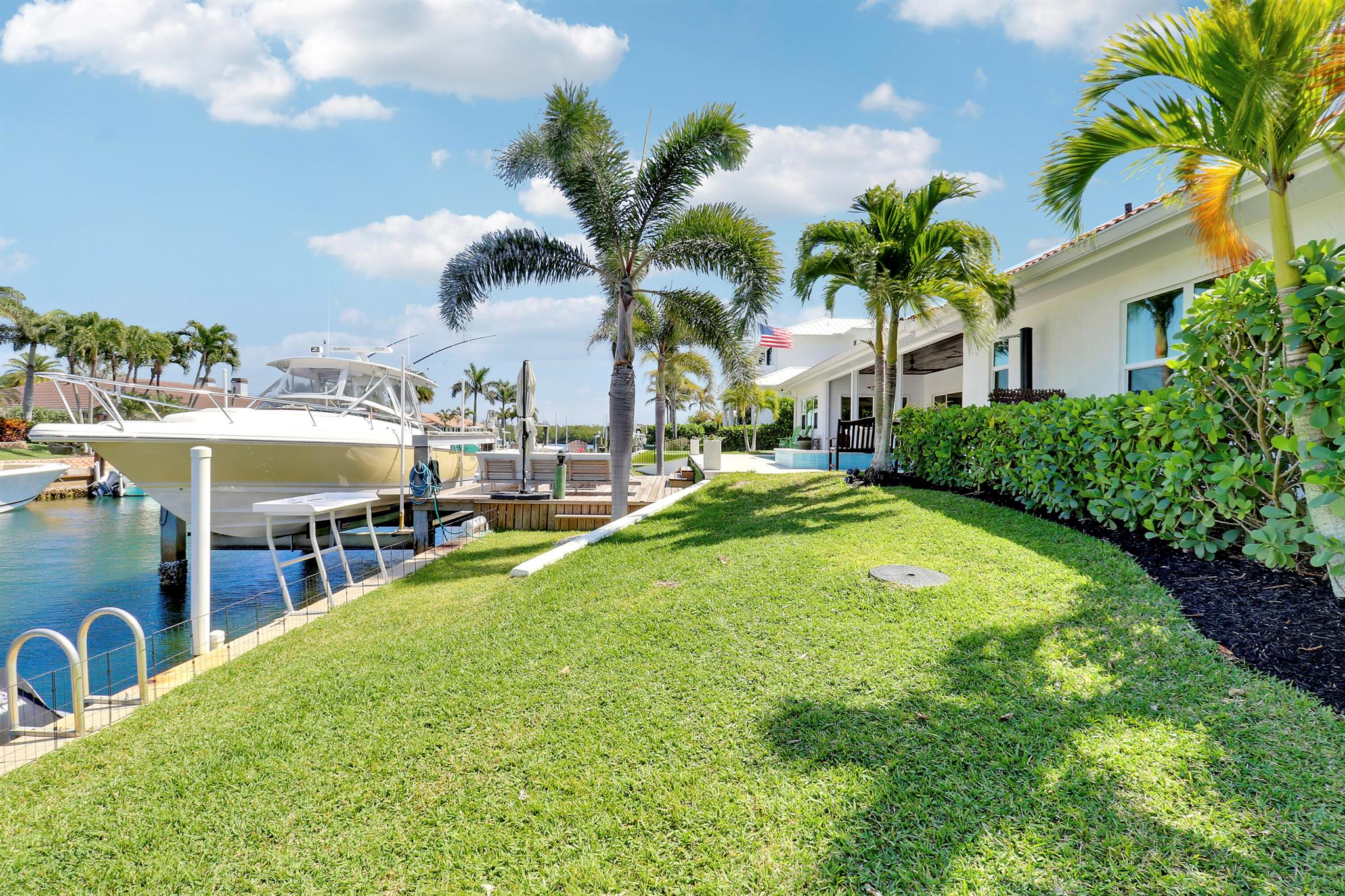 THE SOUNDINGS - Residential