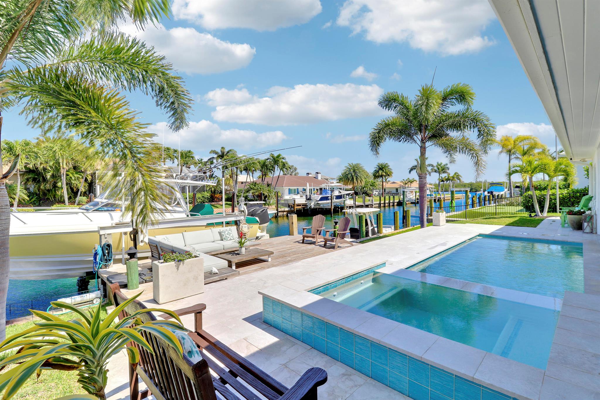 THE SOUNDINGS - Residential