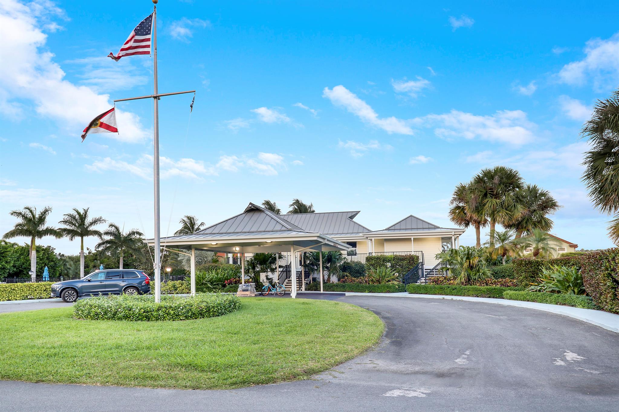 THE SOUNDINGS - Residential