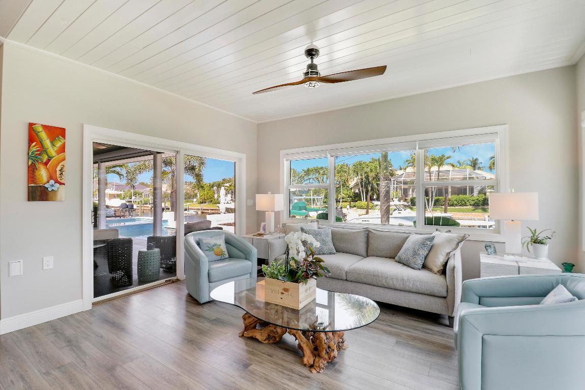 THE SOUNDINGS - Residential