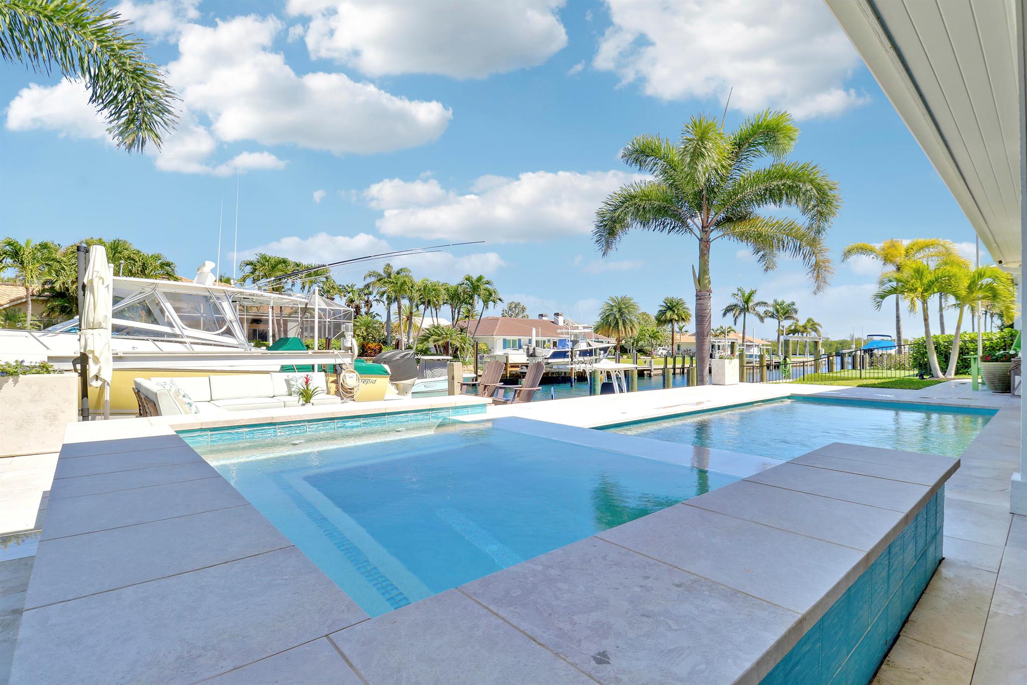 THE SOUNDINGS - Residential