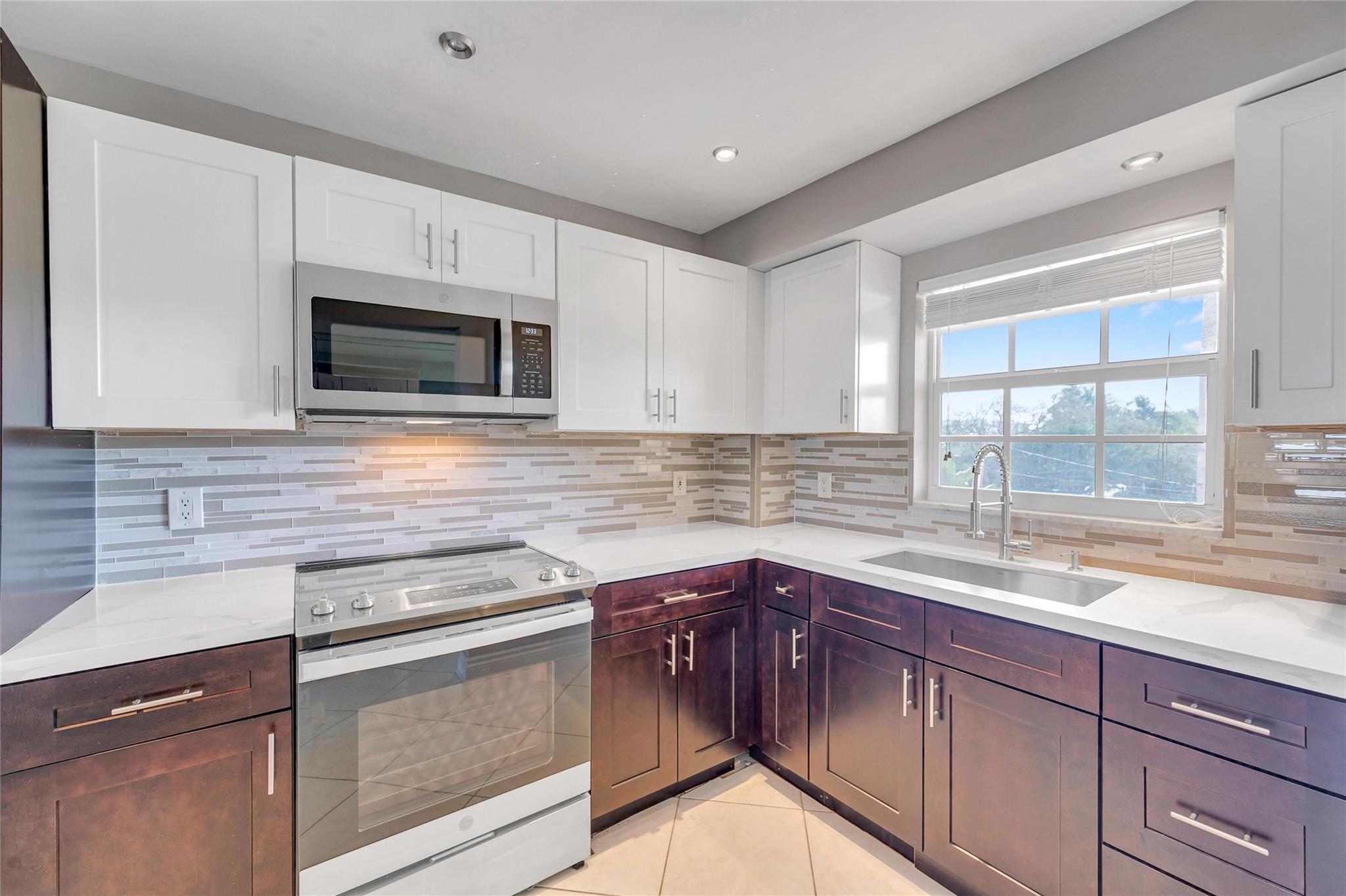 140 NE 28th Avenue 307