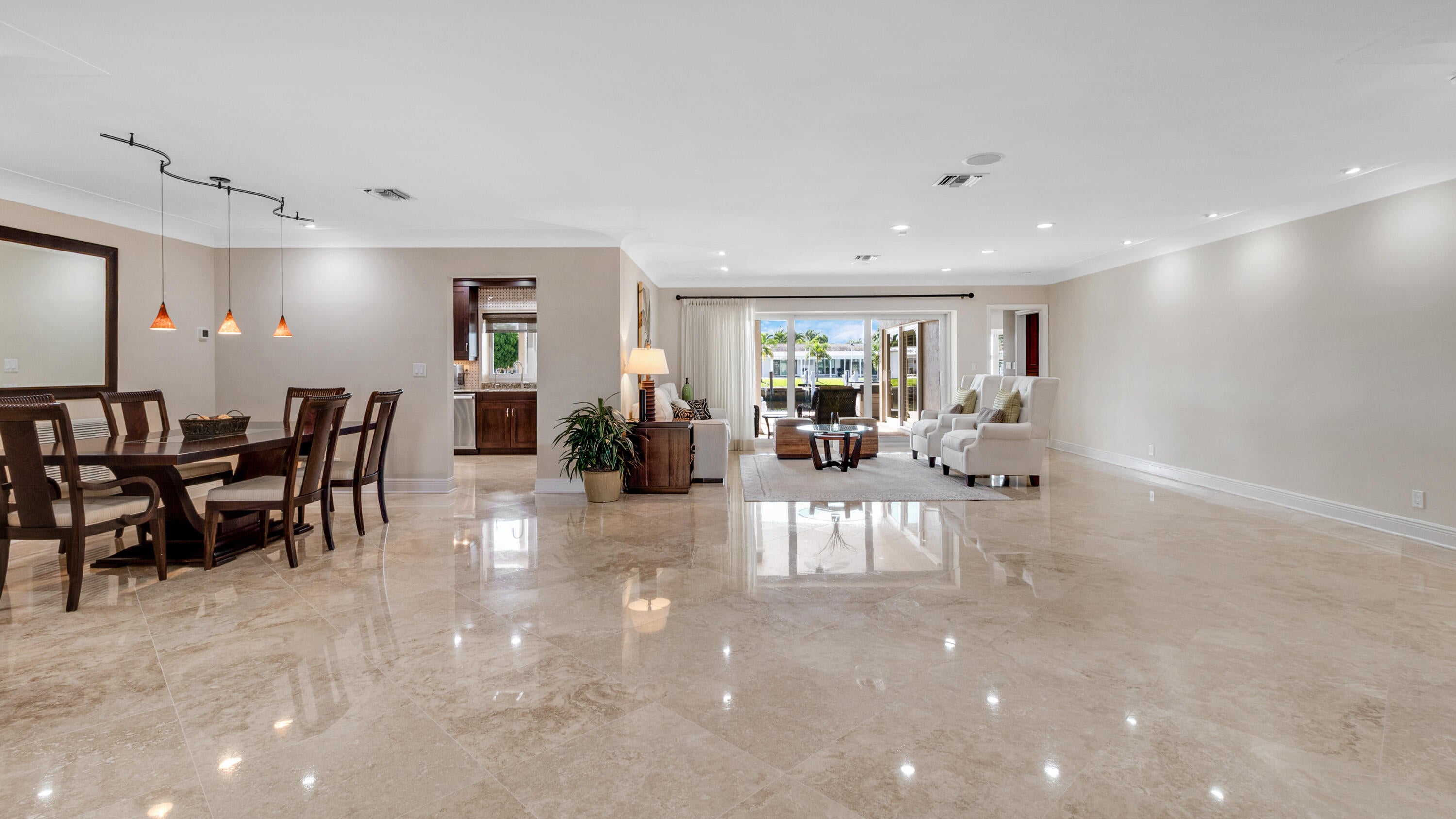 750 SE 7TH Avenue