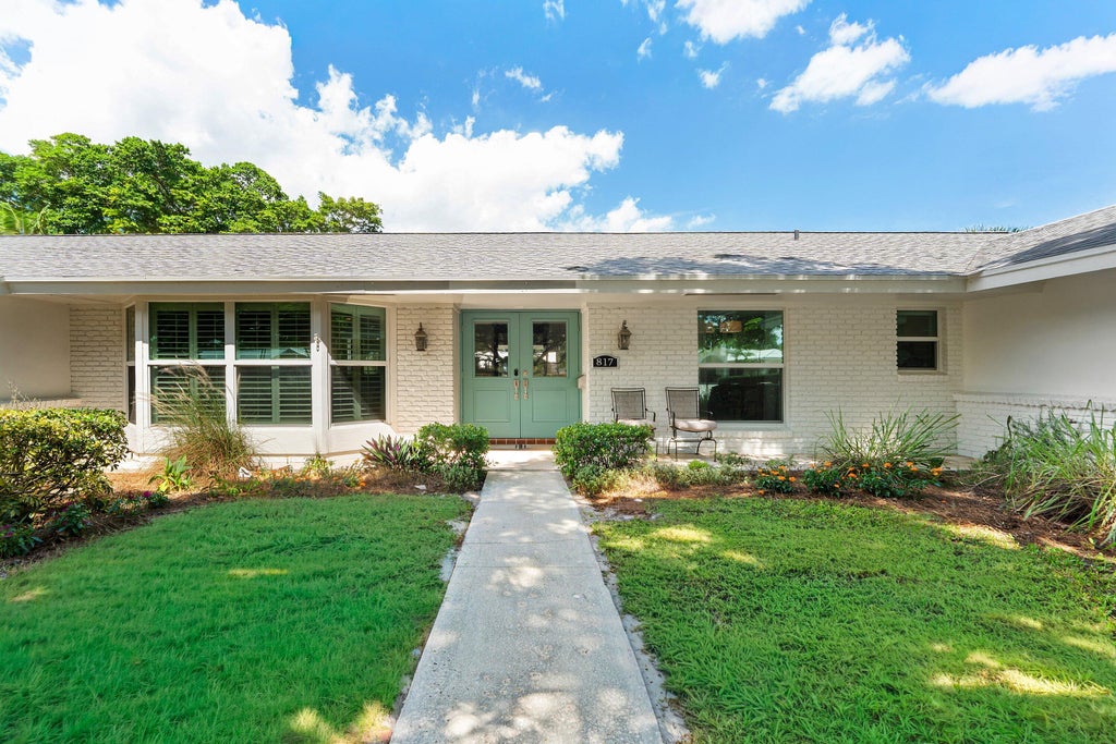 Photo of 817 Anchorage Drive, North Palm Beach, FL 33408 (MLS # B26082758)