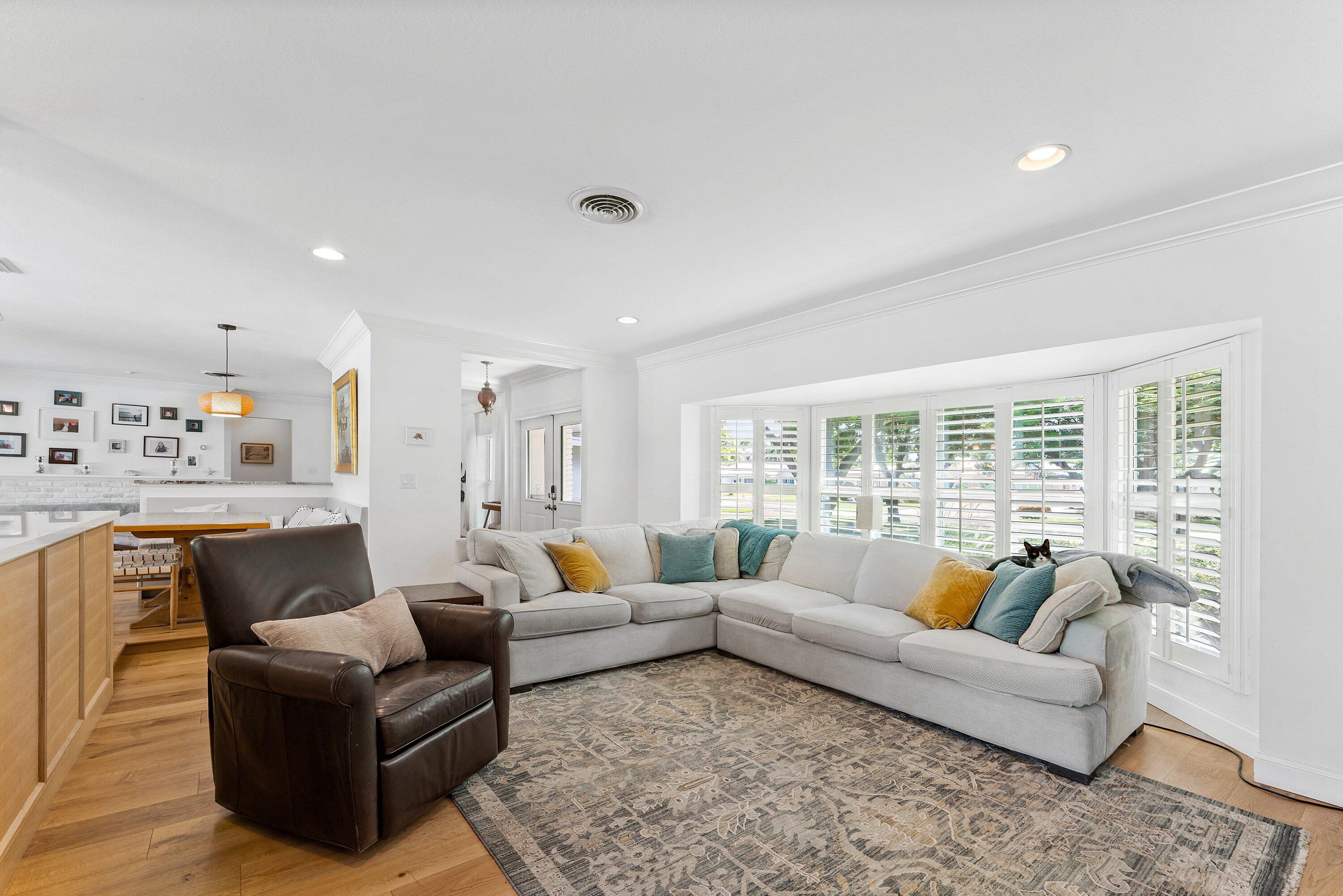 817 Anchorage Drive