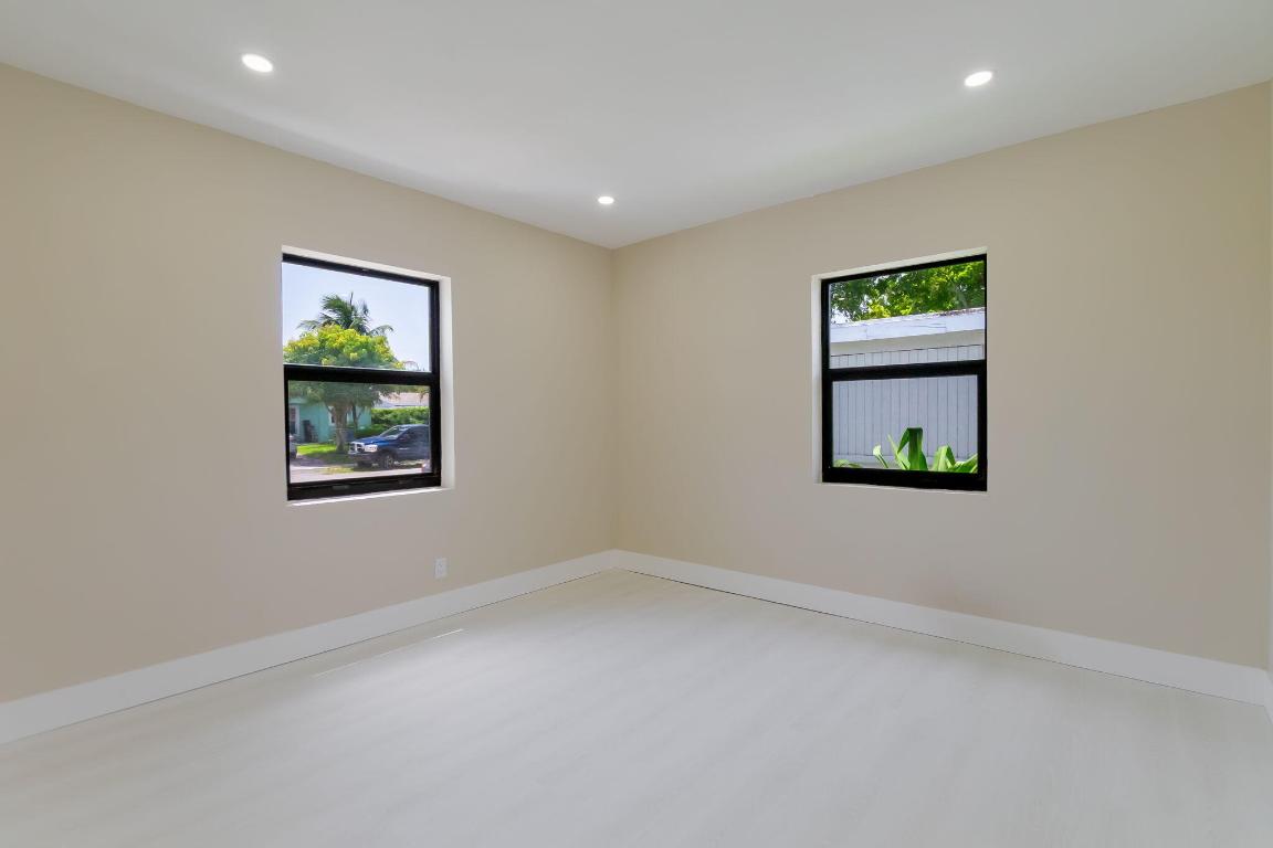 NORTH ANDREWS TERRACE SECOND ADD - Residential Lease