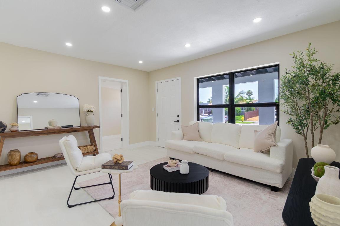 NORTH ANDREWS TERRACE SECOND ADD - Residential Lease