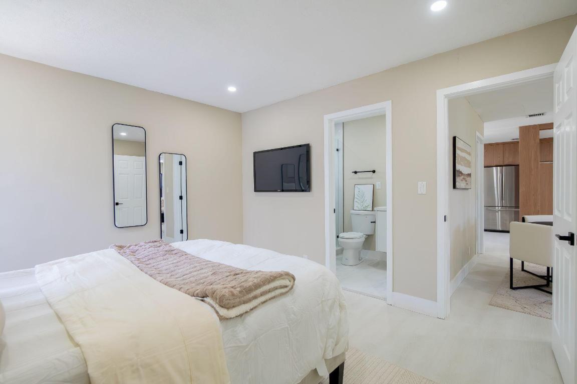 NORTH ANDREWS TERRACE SECOND ADD - Residential Lease