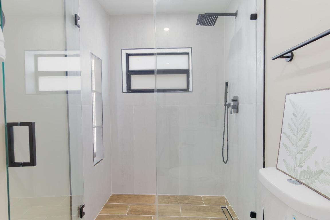 NORTH ANDREWS TERRACE SECOND ADD - Residential Lease