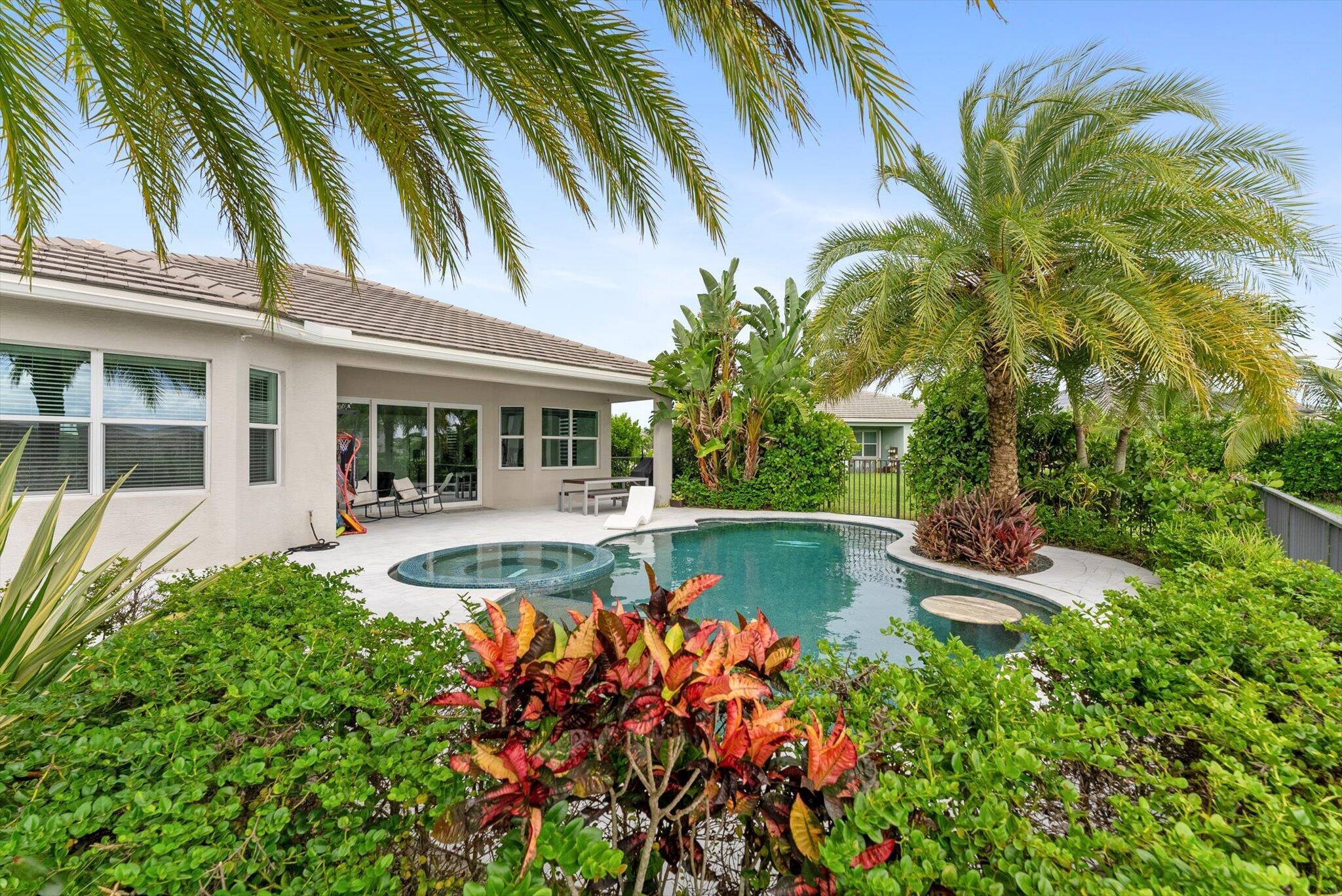 HAMMOCKS OF WESTLAKE - Residential Lease