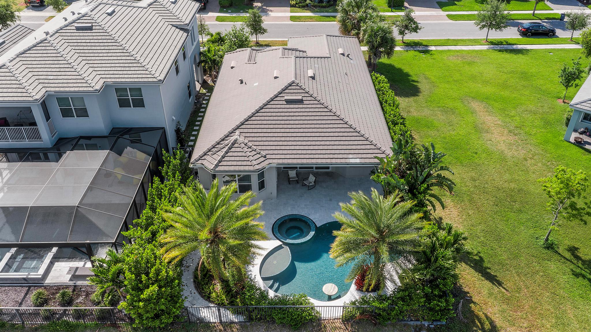 HAMMOCKS OF WESTLAKE - Residential Lease