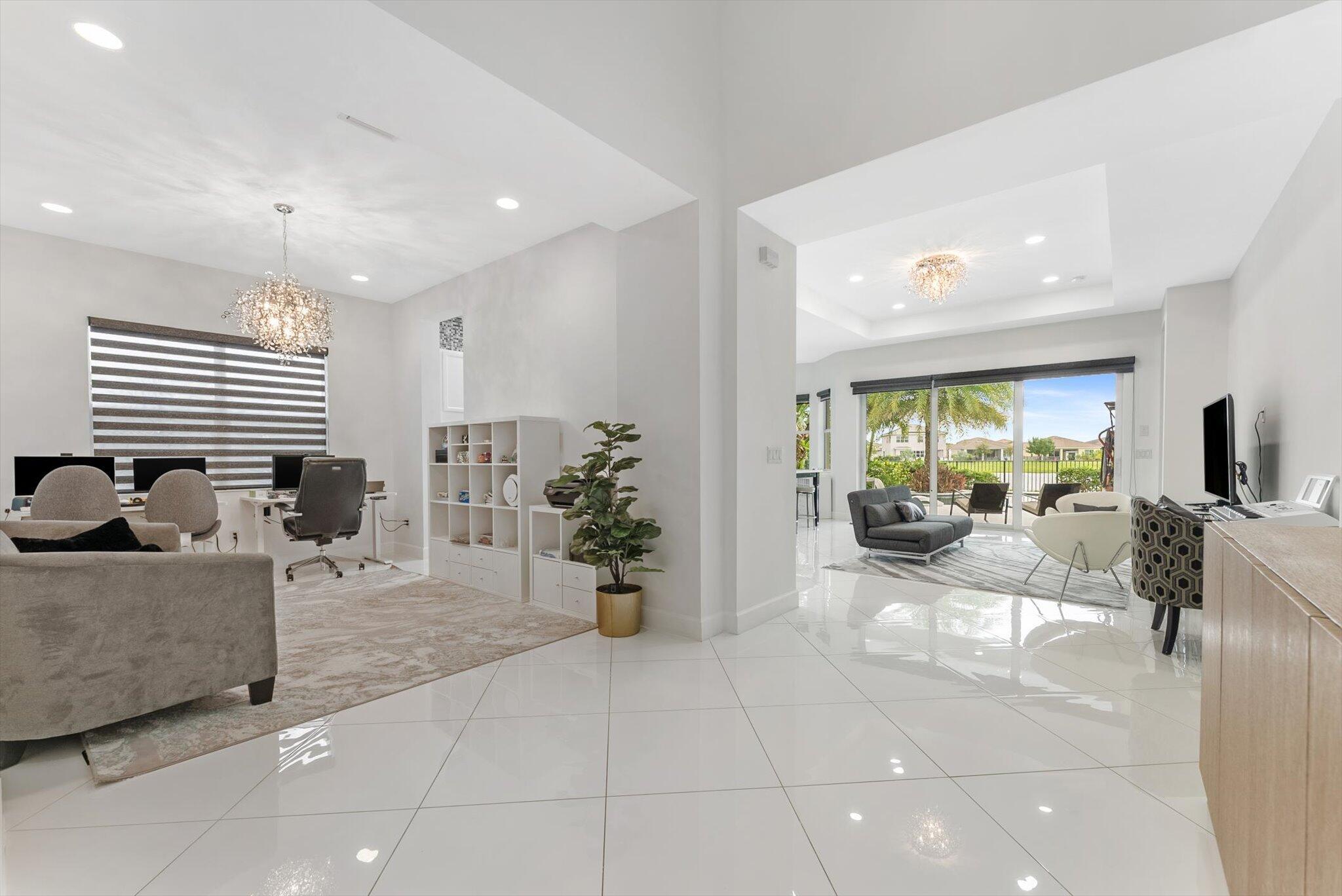 HAMMOCKS OF WESTLAKE - Residential Lease