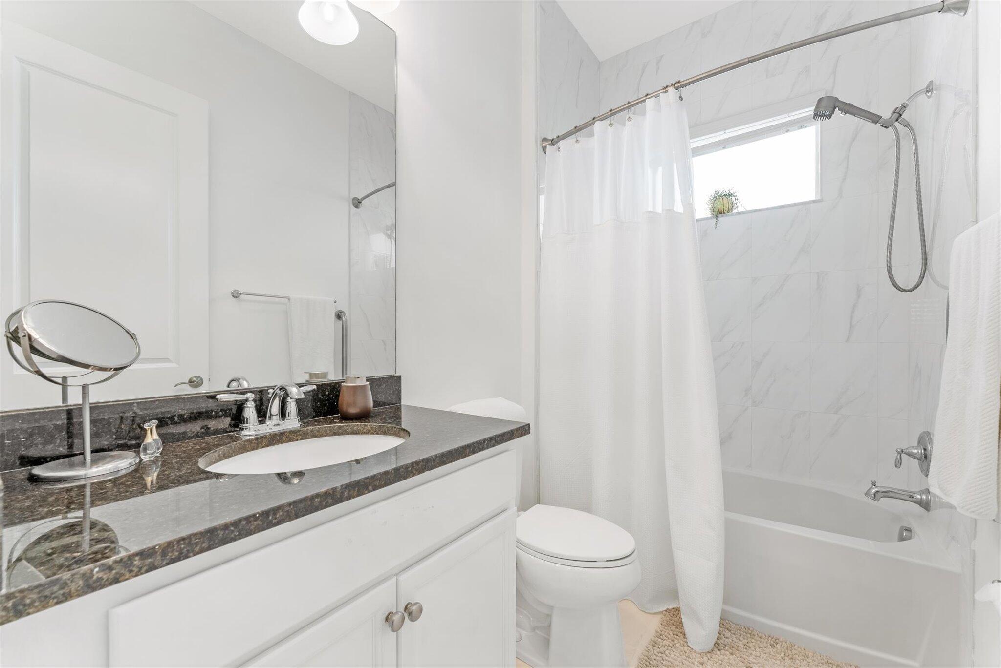 HAMMOCKS OF WESTLAKE - Residential Lease