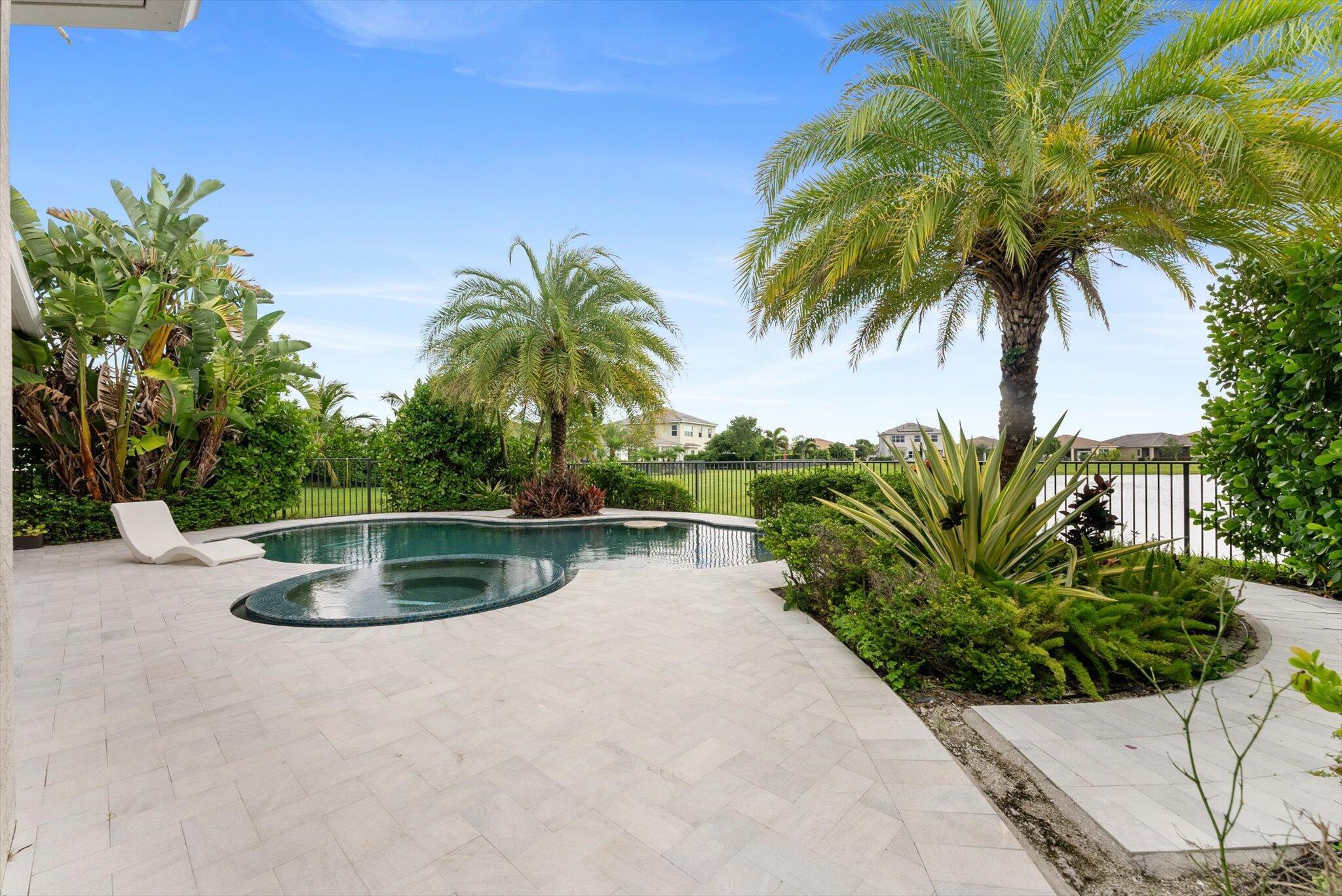 HAMMOCKS OF WESTLAKE - Residential Lease