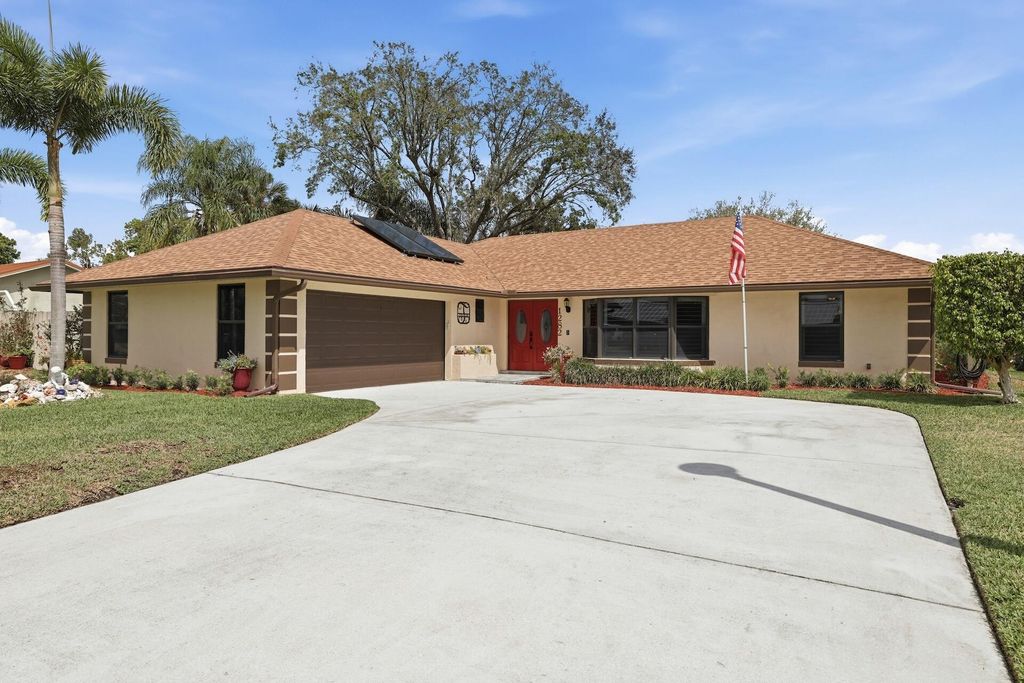 Photo of 1282 Whimbrel Road, Wellington, FL 33414 (MLS # R11169129)