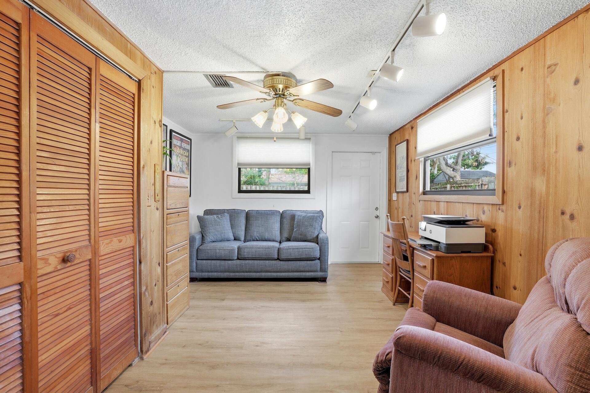 EASTWOOD OF WELLINGTON - Residential