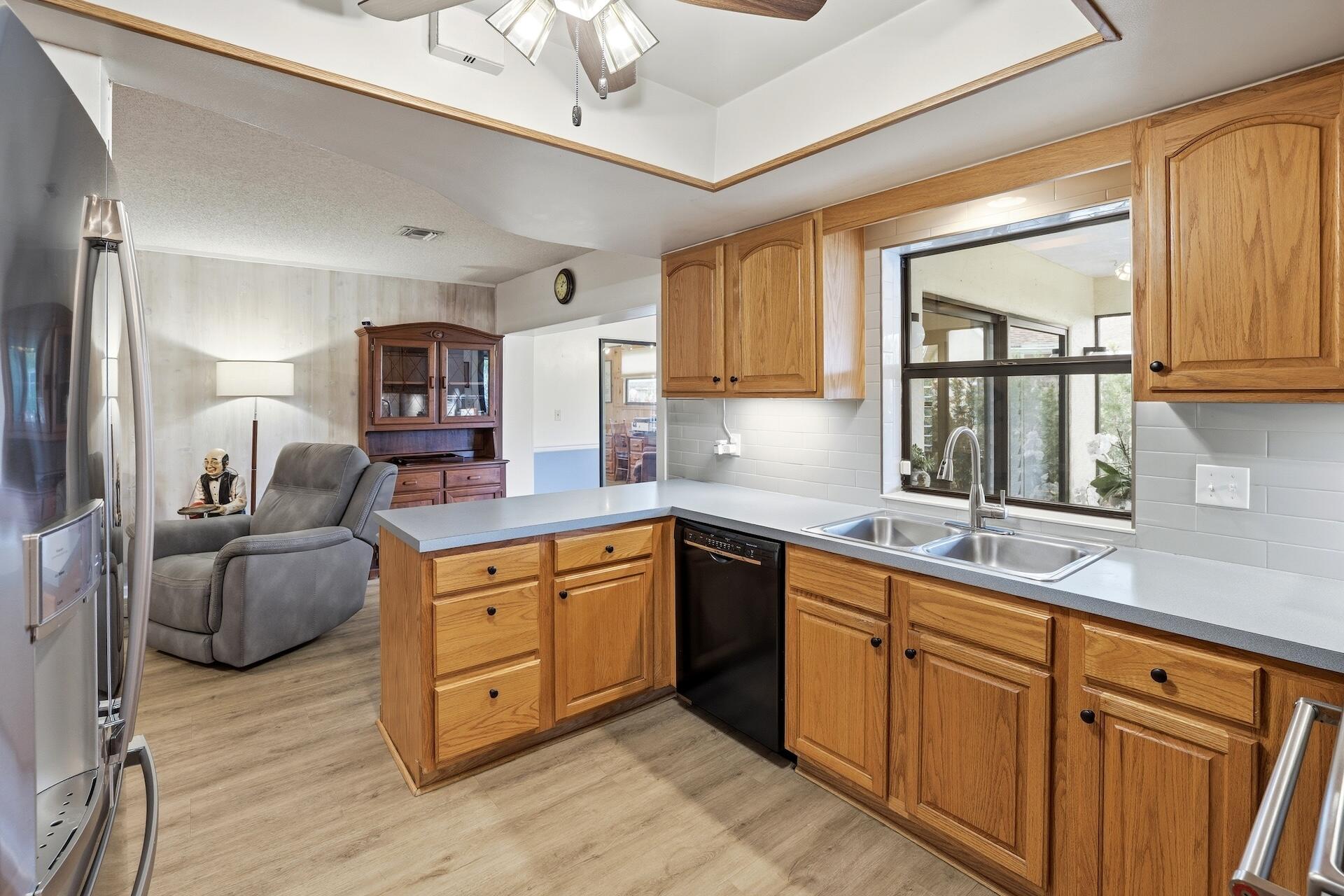 EASTWOOD OF WELLINGTON - Residential