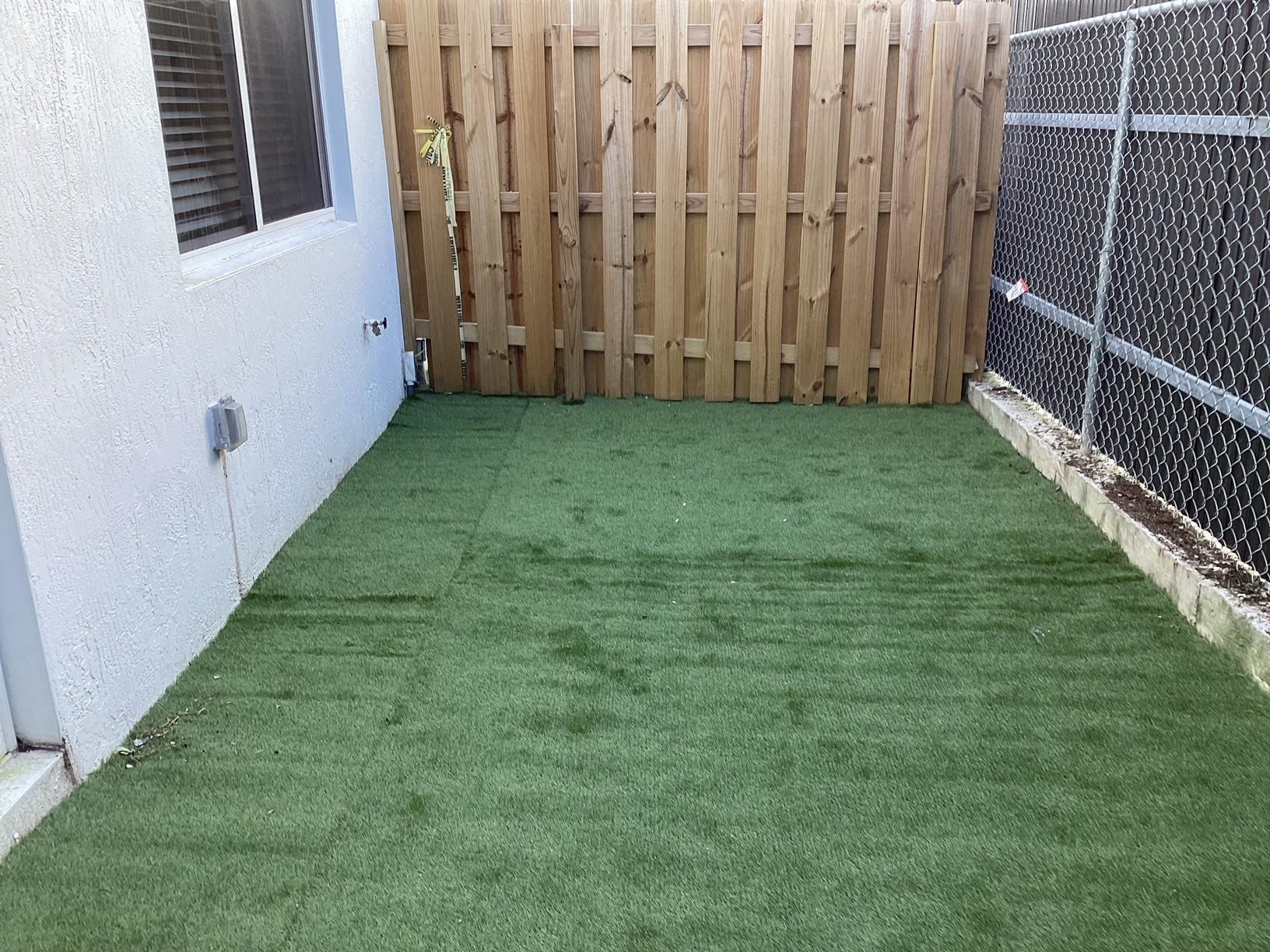 MODERN HOUSE CONDO - Residential Lease