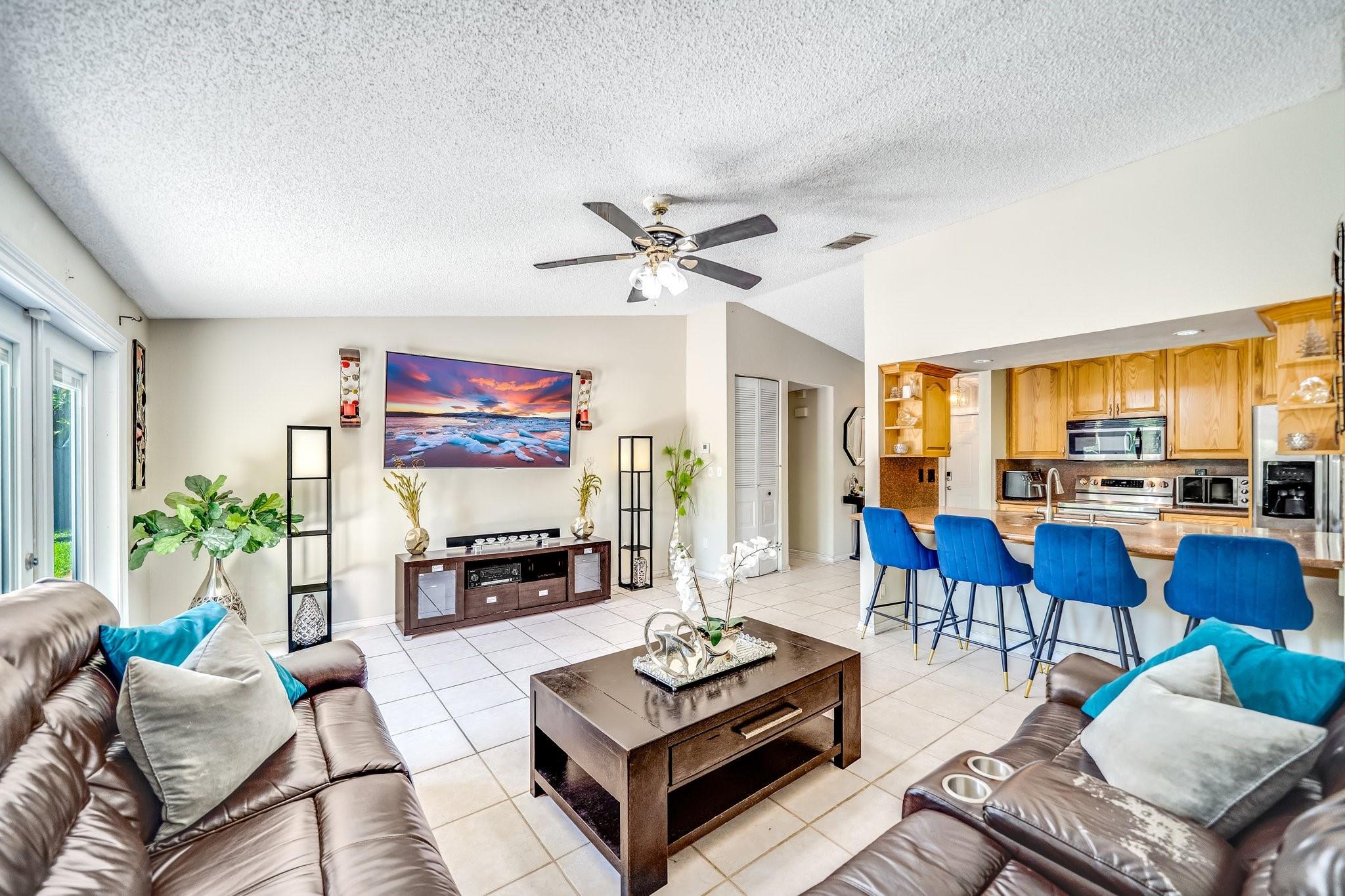 2533 Doral Way