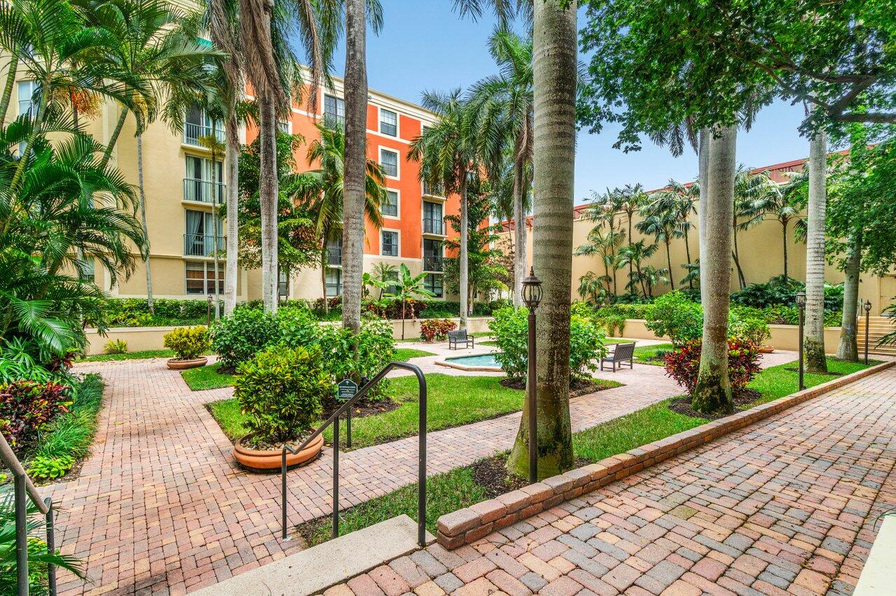 COURTYARDS IN CITYPLACE CONDO - Residential Lease