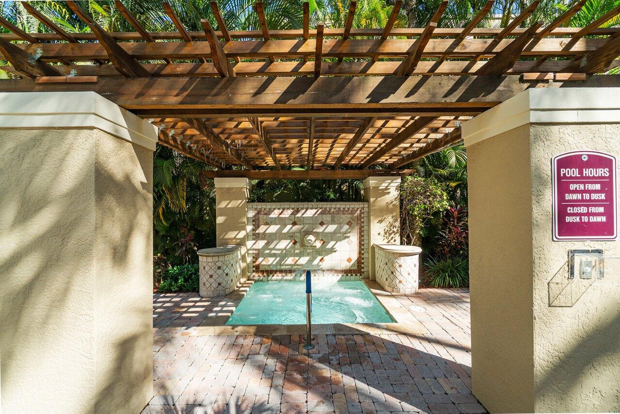 COURTYARDS IN CITYPLACE CONDO - Residential Lease