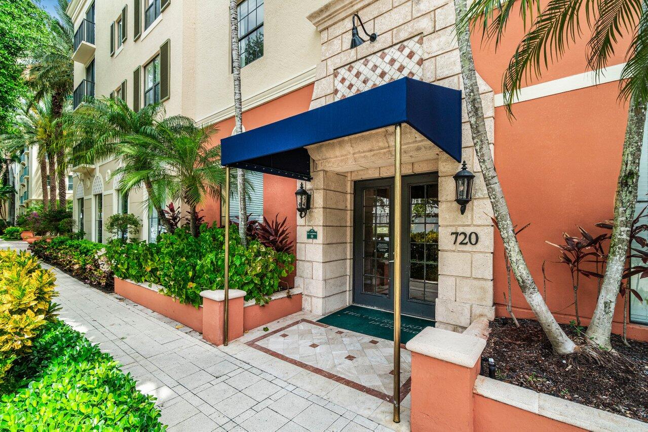 COURTYARDS IN CITYPLACE CONDO - Residential Lease