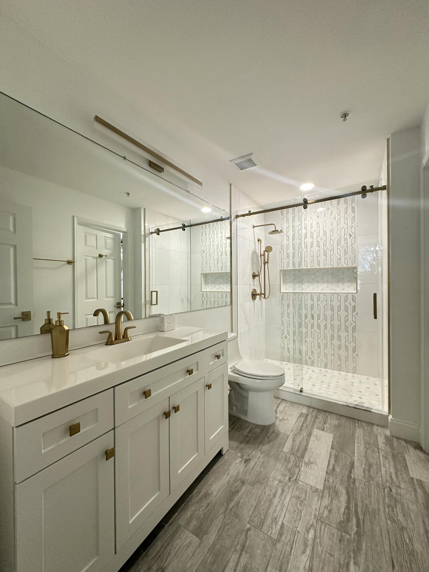 COURTYARDS IN CITYPLACE CONDO - Residential Lease
