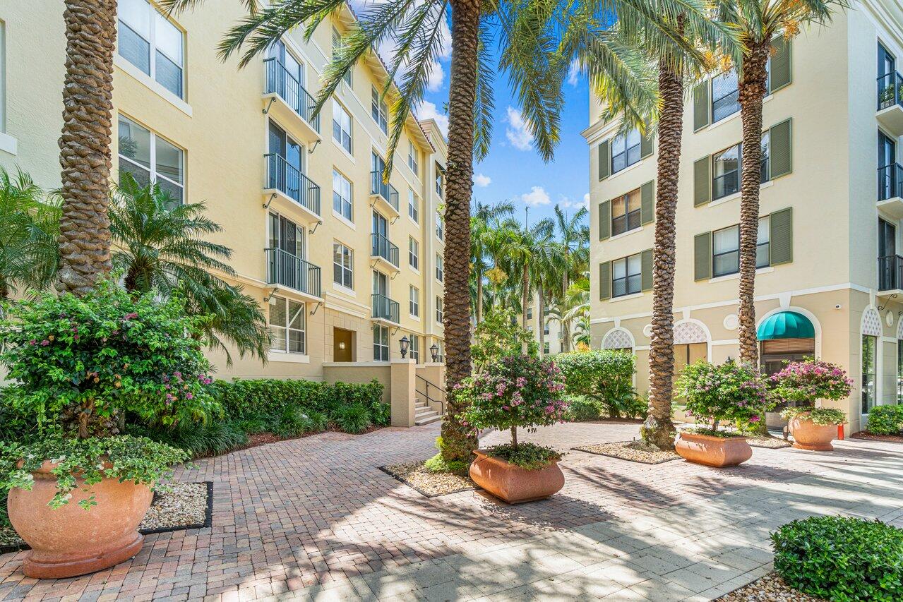 COURTYARDS IN CITYPLACE CONDO - Residential Lease