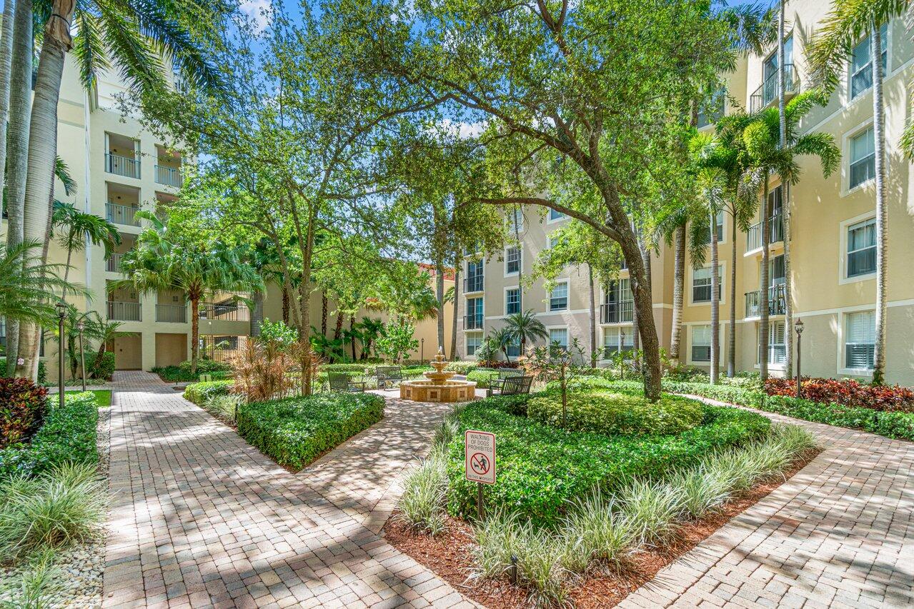 COURTYARDS IN CITYPLACE CONDO - Residential Lease