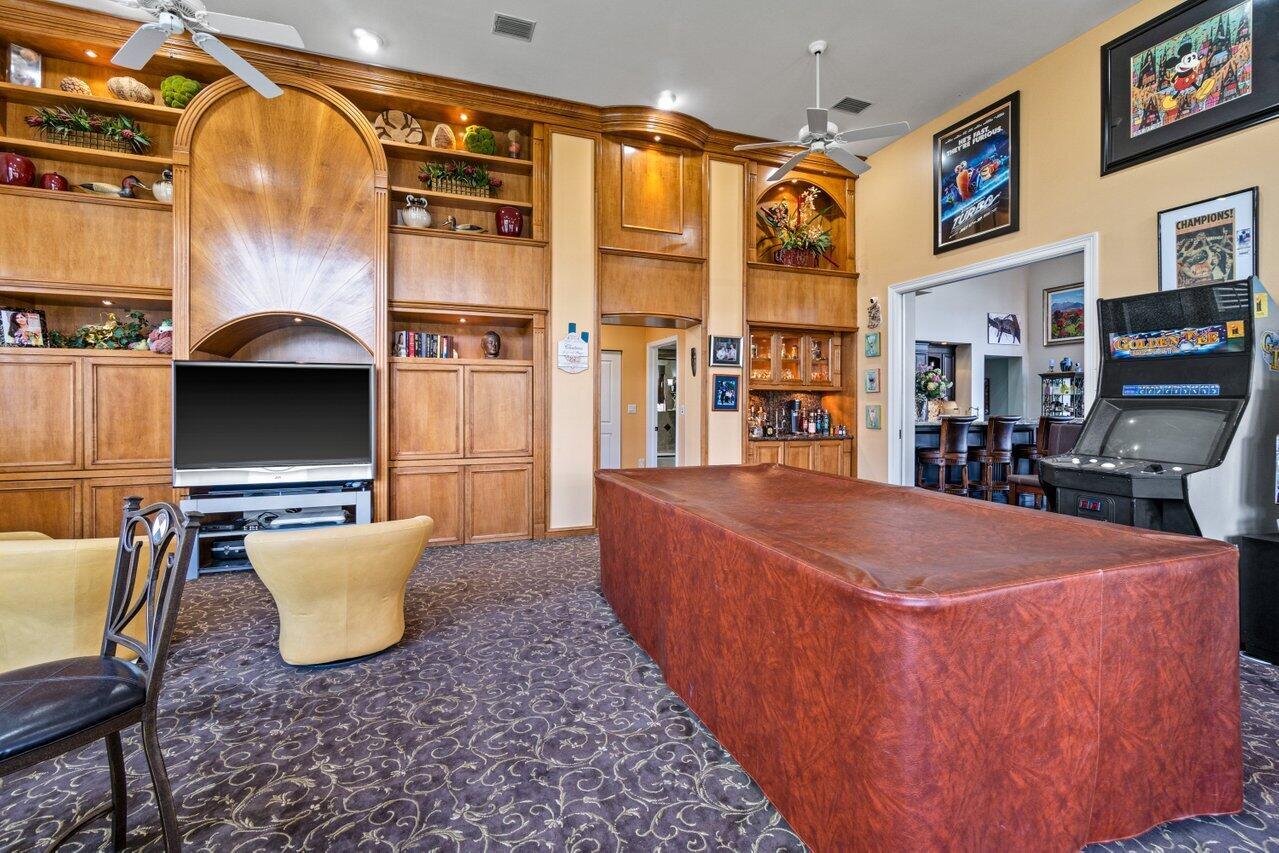 SEASONS - Residential