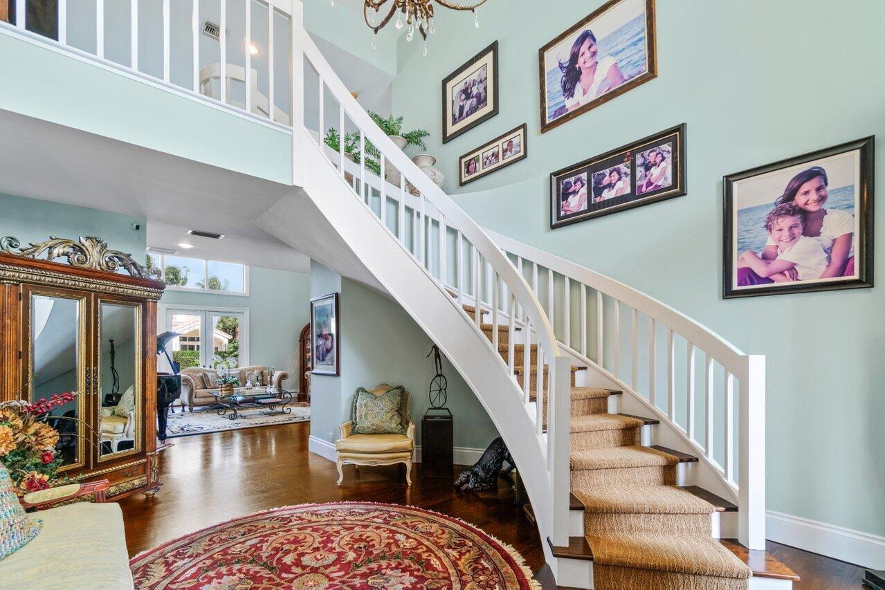 SEASONS - Residential