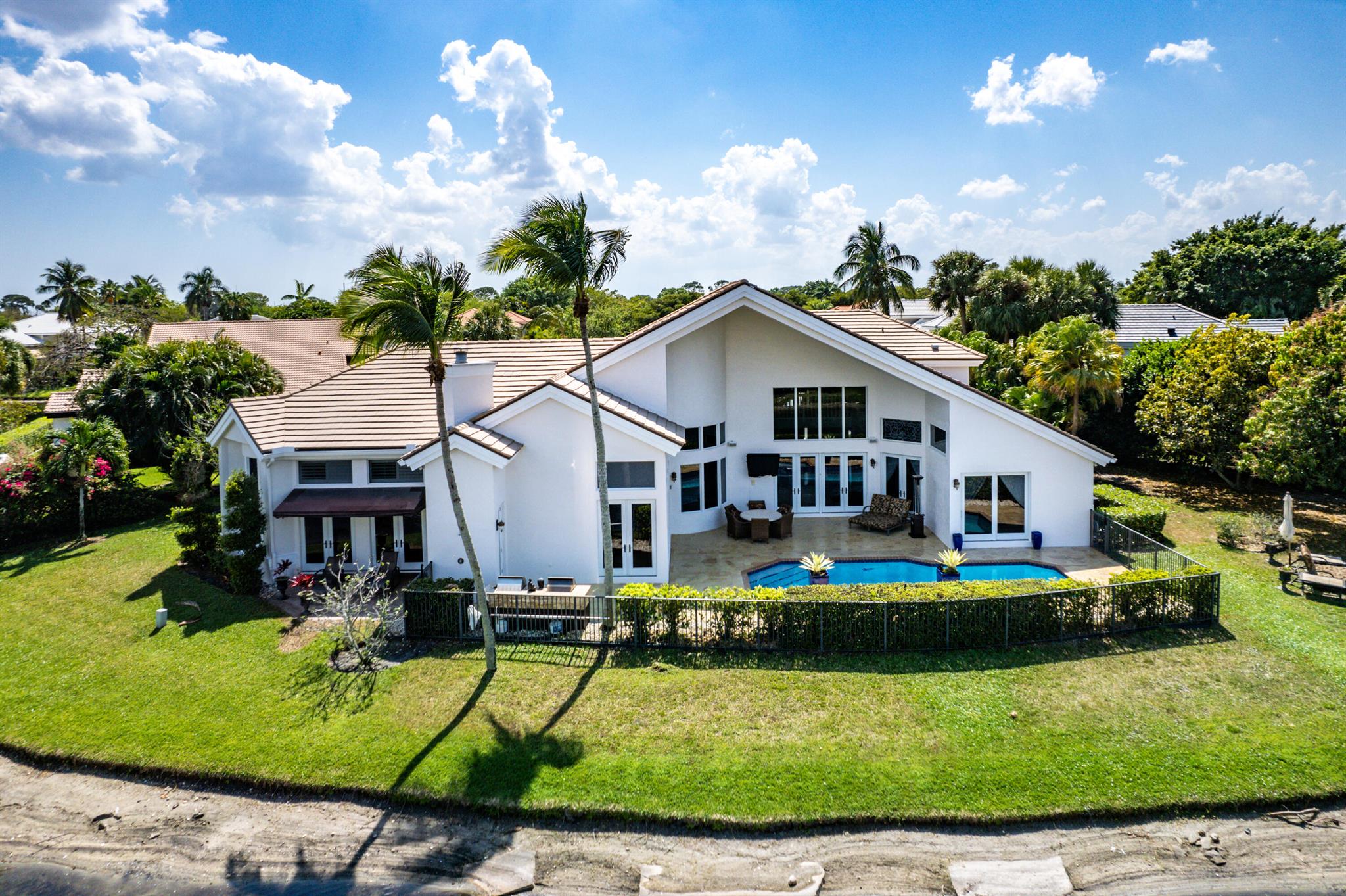 SEASONS - Residential