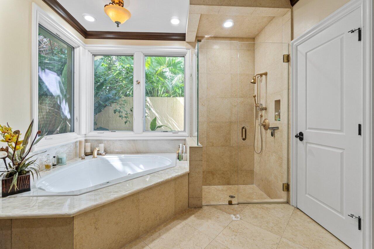 SEASONS - Residential