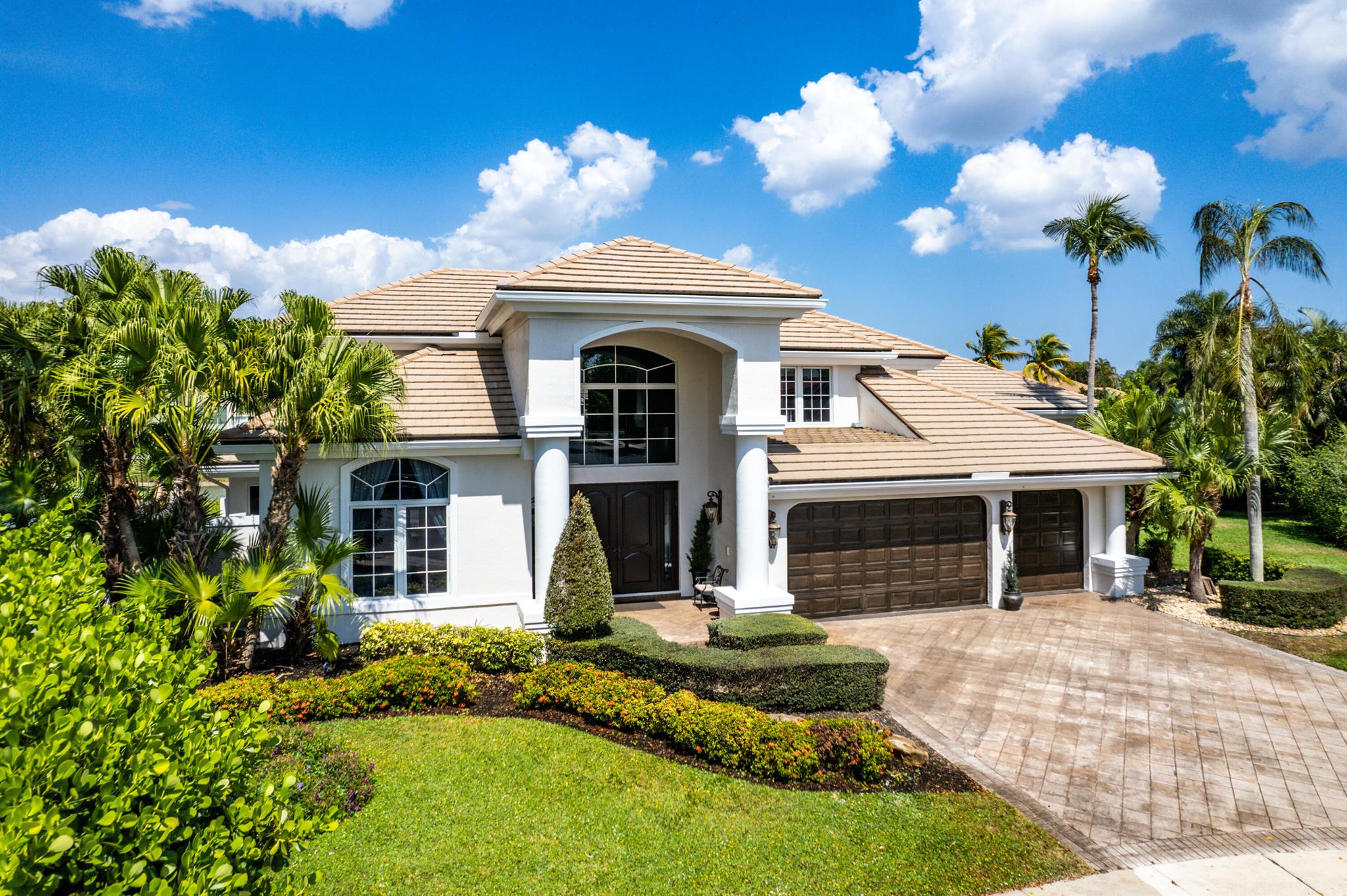 SEASONS - Residential