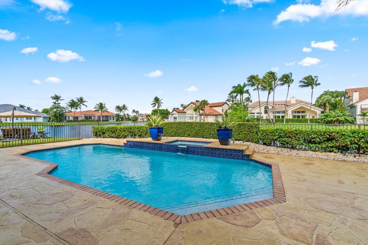 SEASONS - Residential