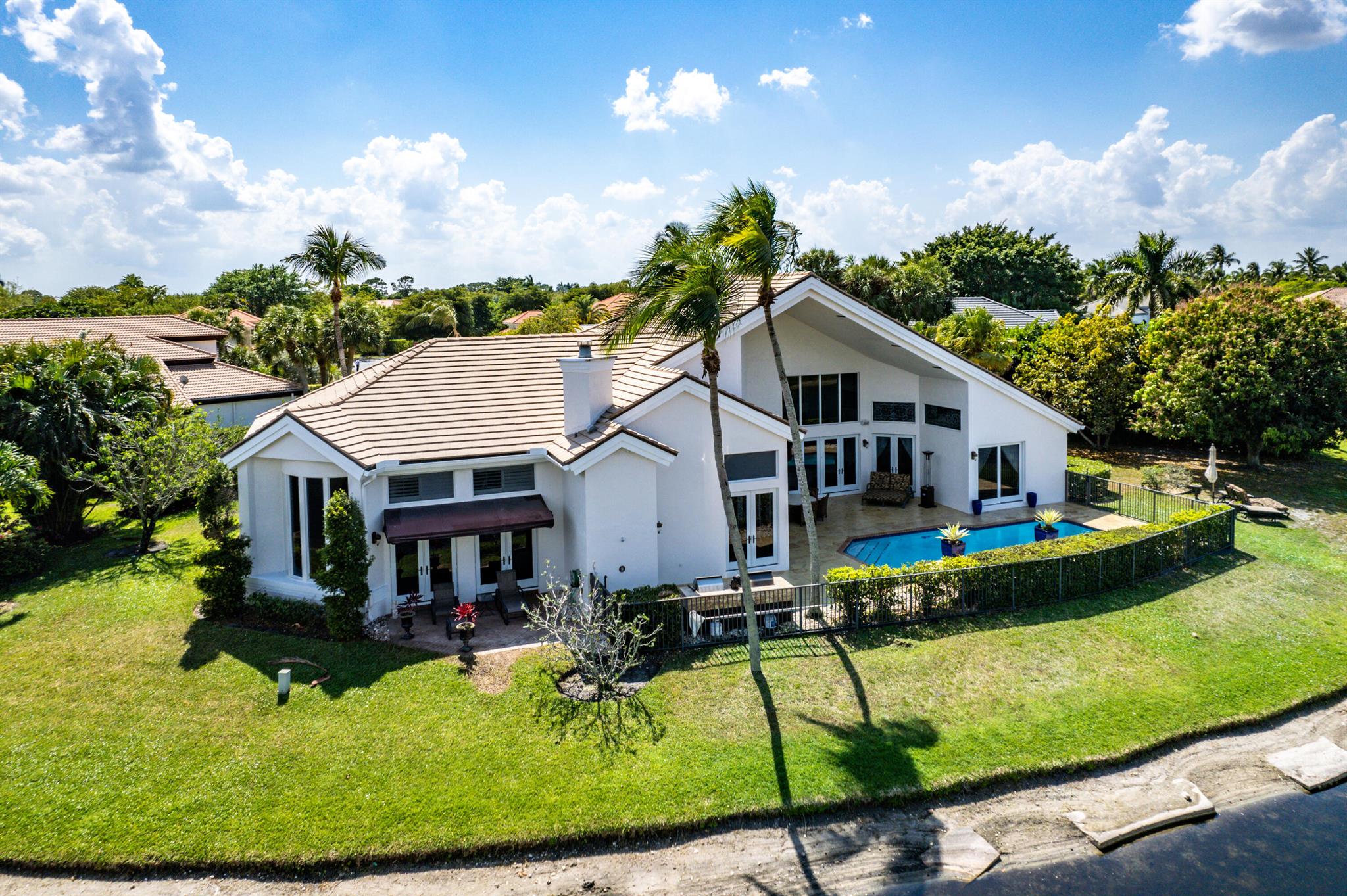 SEASONS - Residential