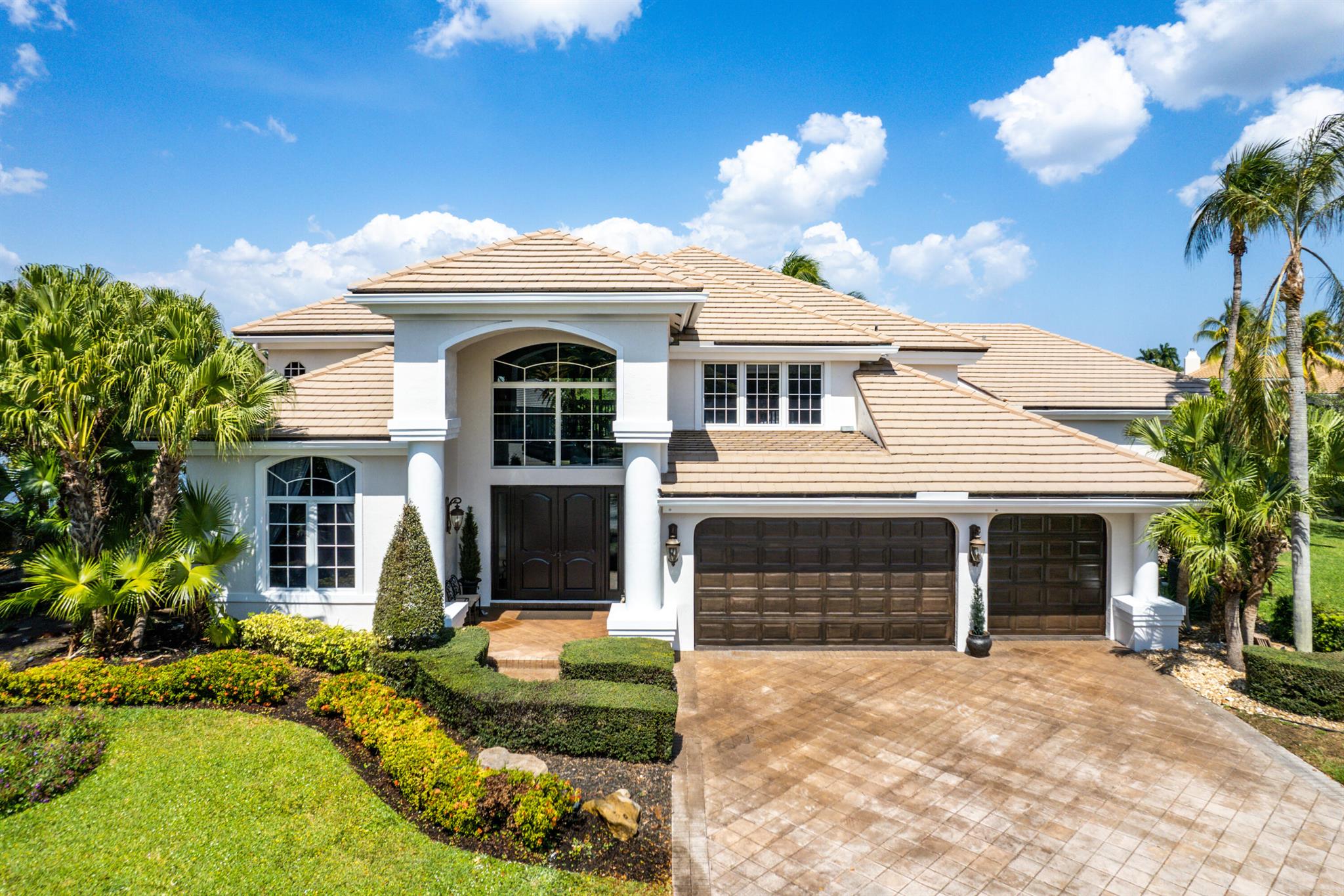 SEASONS - Residential