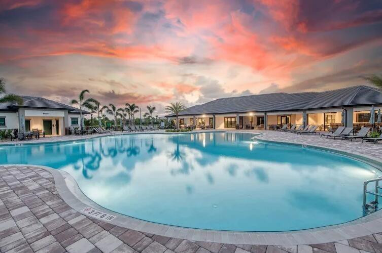 FIELDS AT GULFSTREAM POLO - Residential Lease