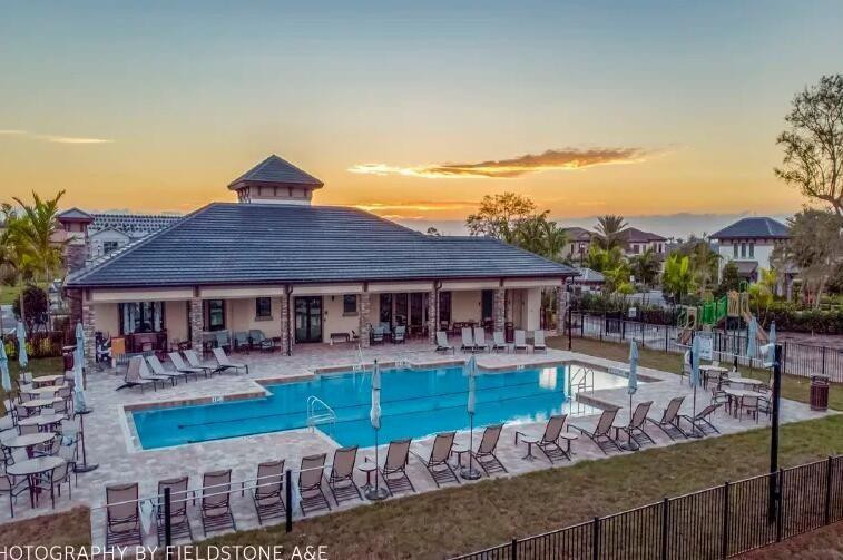 FIELDS AT GULFSTREAM POLO - Residential Lease