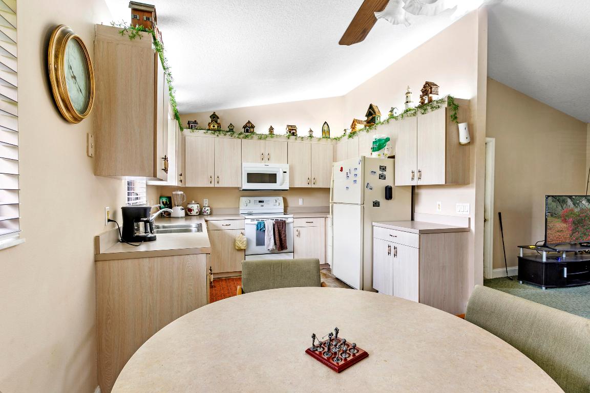 LOXAHATCHEE GROVES - Residential