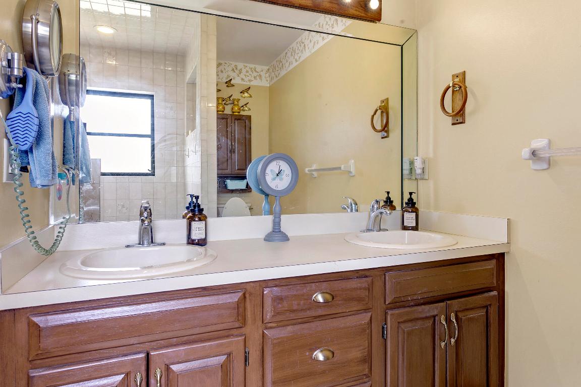 LOXAHATCHEE GROVES - Residential