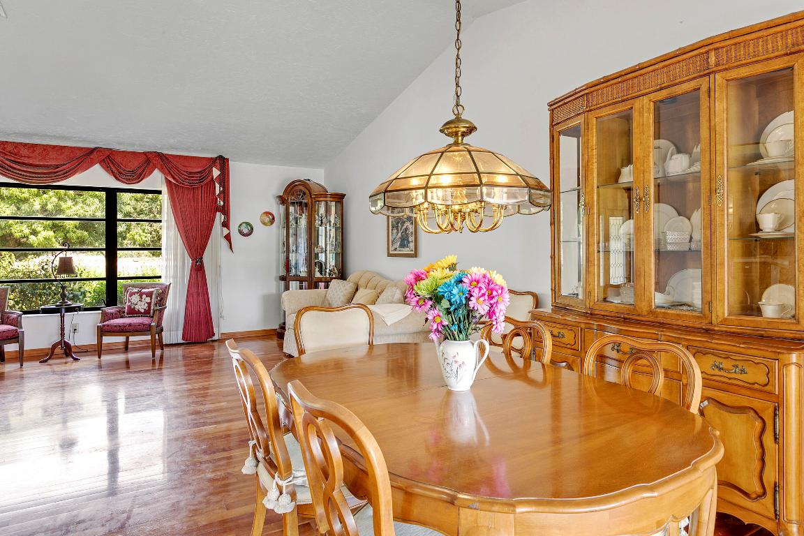 LOXAHATCHEE GROVES - Residential