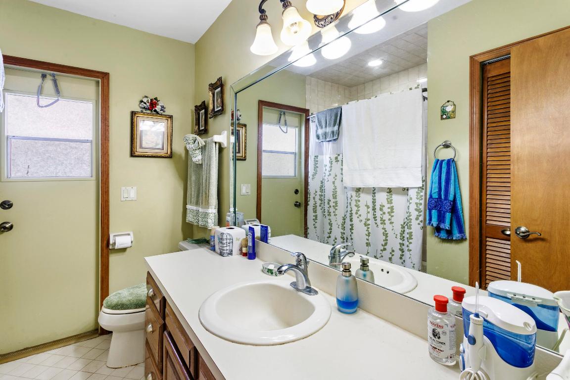 LOXAHATCHEE GROVES - Residential