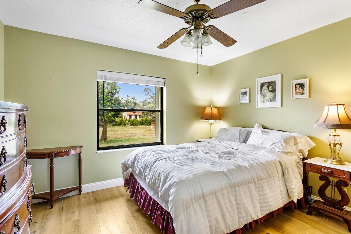 LOXAHATCHEE GROVES - Residential