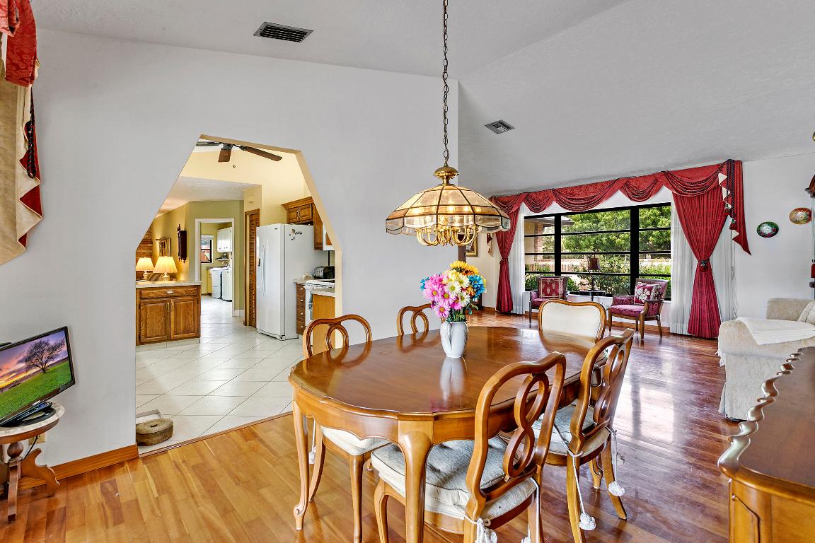 LOXAHATCHEE GROVES - Residential