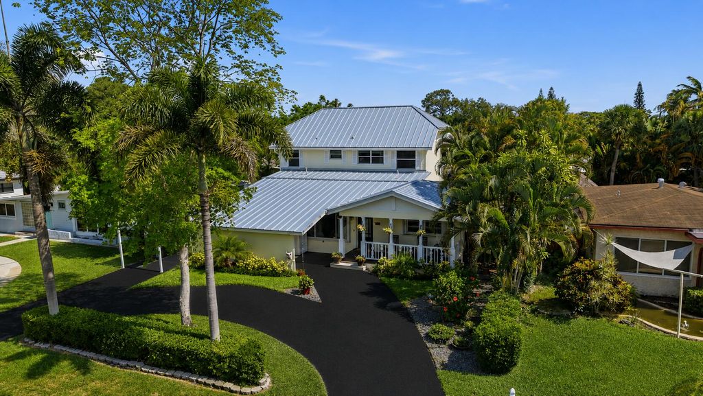 Photo of 1515 SW 13th Court, Fort Lauderdale, FL 33312 (MLS # B26030915)