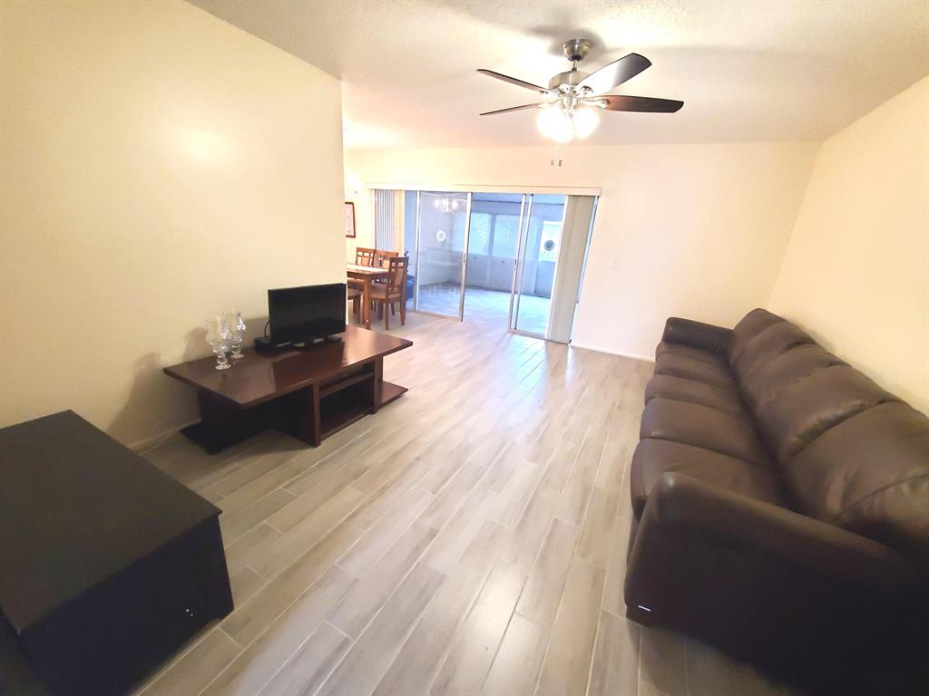 CRESTHAVEN - Residential